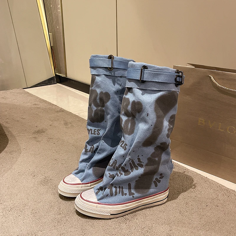 

Fashion Design Graffiti Belt Buckle High Top Board Shoes Women 2025 Spring New Style Versatile Sports Shoes Pants Stacked Boots