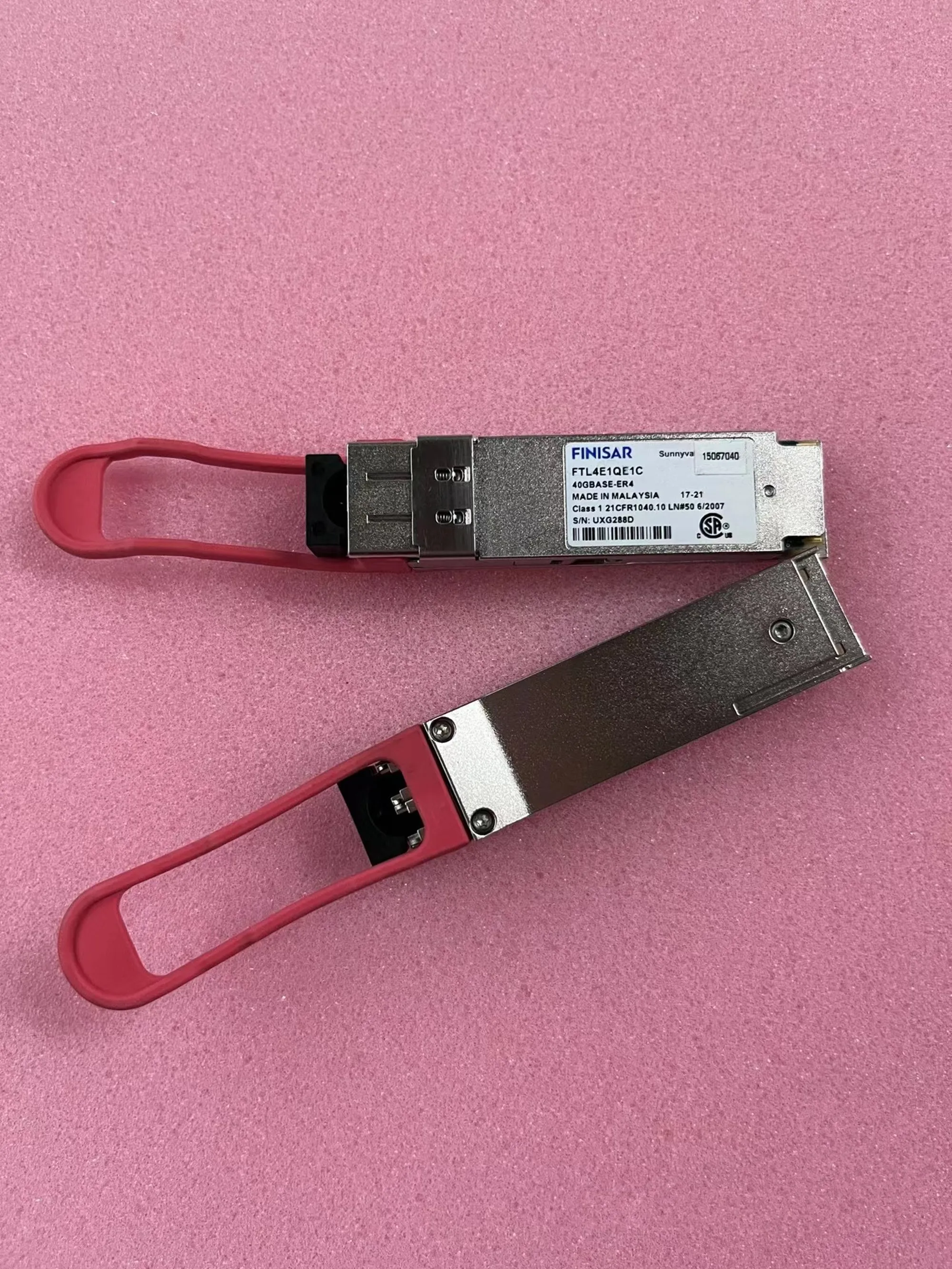 40G 40KM QSFP Transceiver Module Finisar FTL4E1QE1C LC Interface 40GB QSFP 40KM Optical Fiber