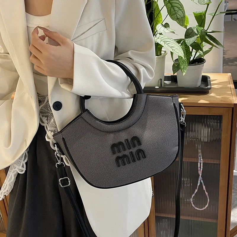 حقيبة ساعي جلدية عصرية للنساء حقيبة كتف كروس أنيقة محفظة حمل ماركة فاخرة