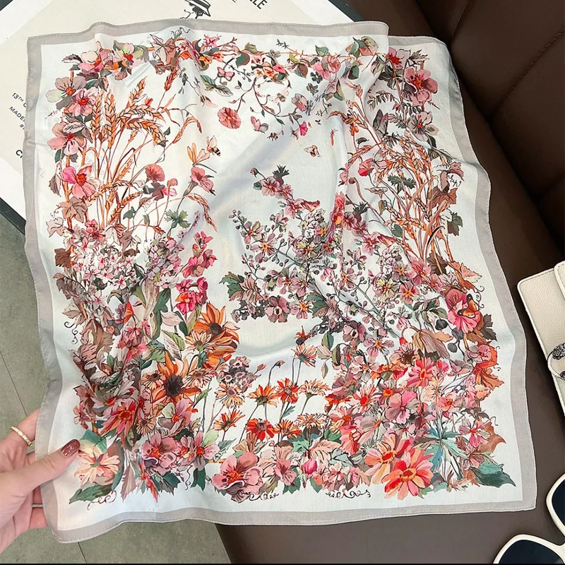 100% Flower Cluster Scarf Female Gentle Temperament Wild Small Square Towel Holiday Gift to Give Mom