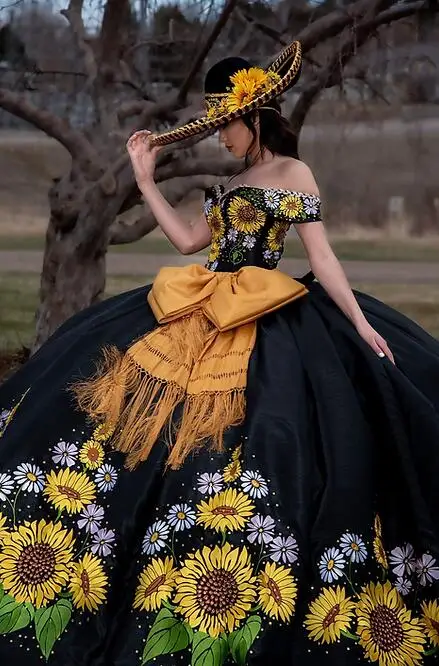 Preto charro quinceanera vestidos de baile fora do ombro cetim bordado inchado mexicano doce 16 vestidos 15 anos personalizado