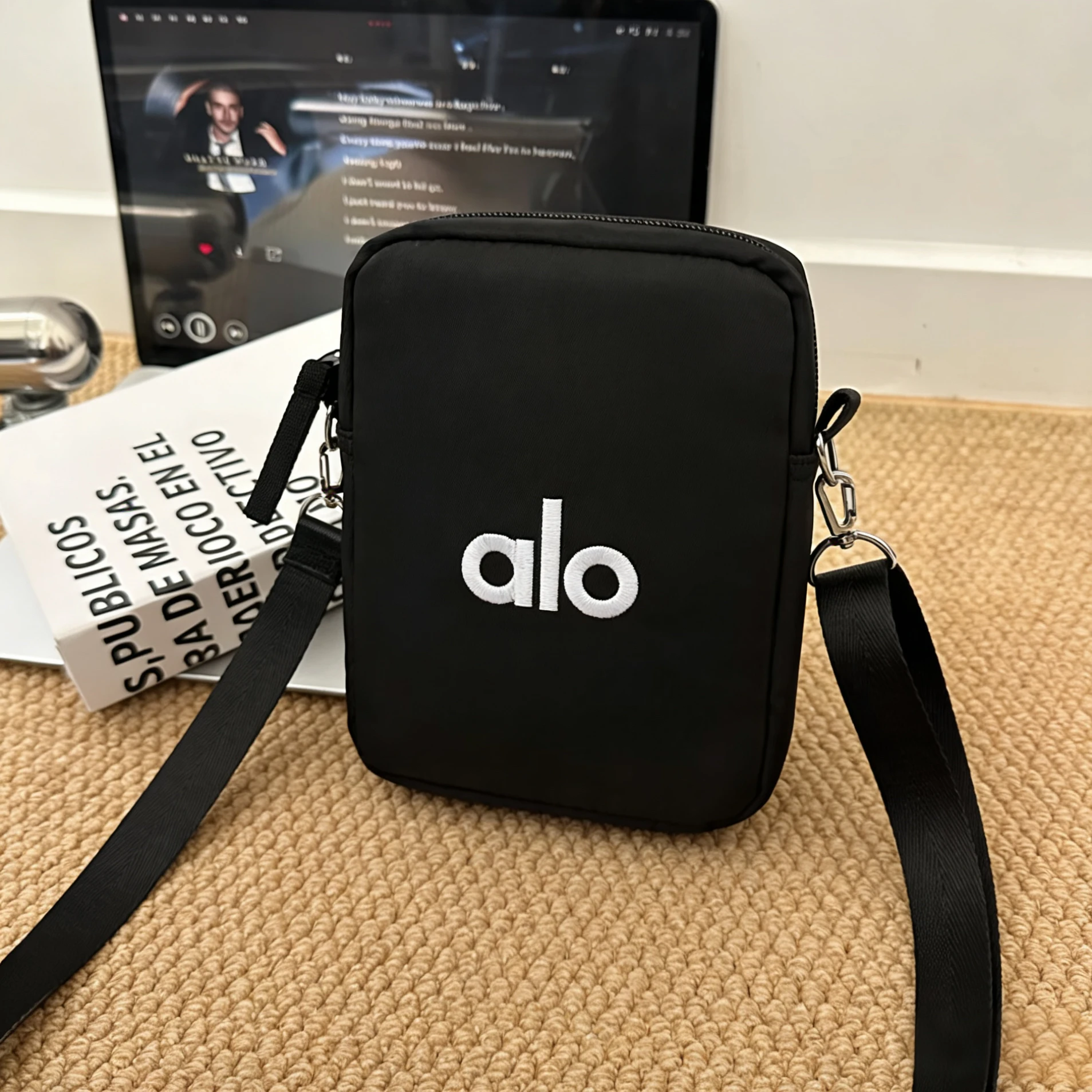 ultra-light-sporty-crossbody-bag-for-outdoor-fitness-men-and-women-casual-canvas-shoulder-strap-multifunctional-pocket-zipper