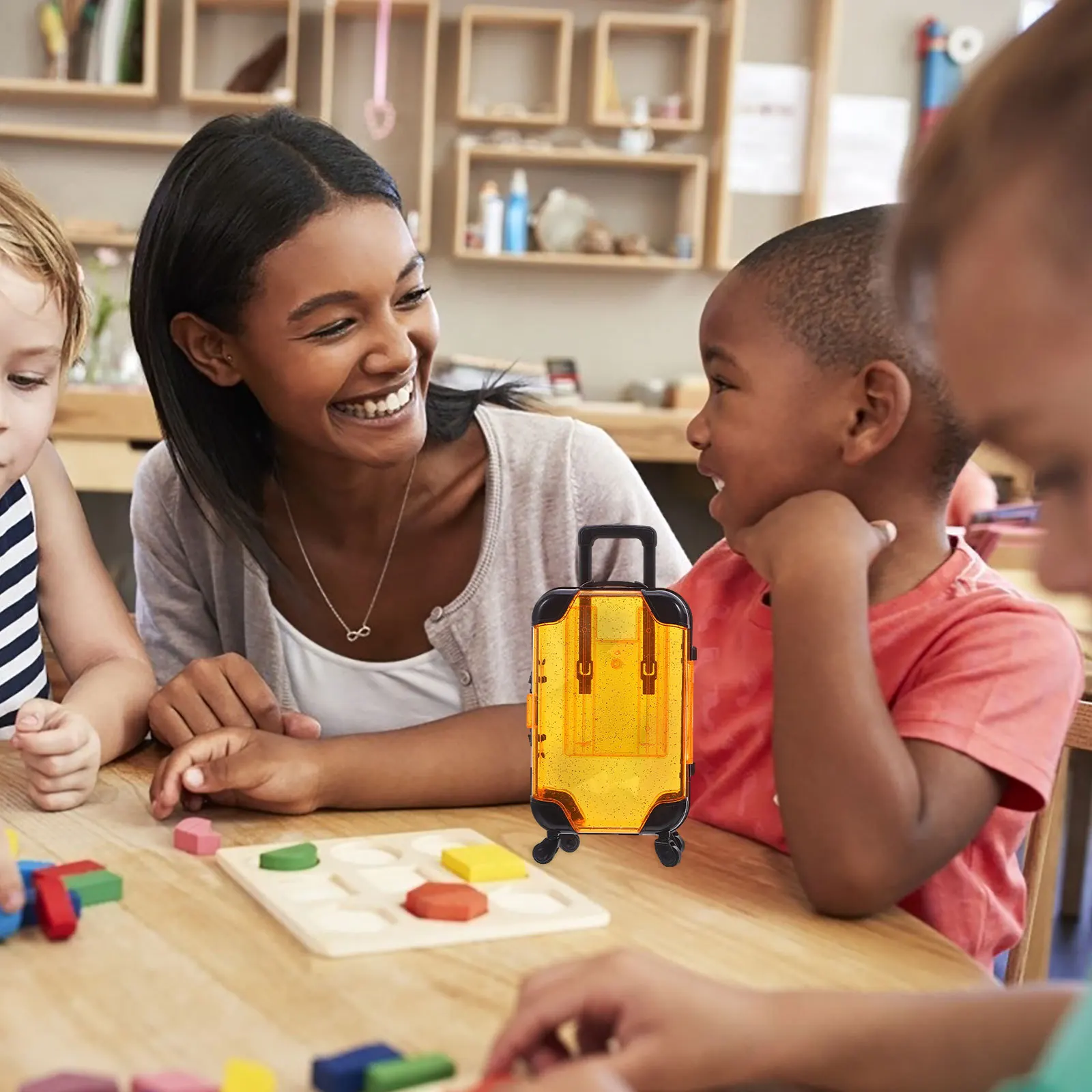 

5Pcs Mini Travel Suitcase 6.6x3.3x2 Inch Child Roller Suitcase Simulation Set for Pretend Play Luggage Set Travel Playset