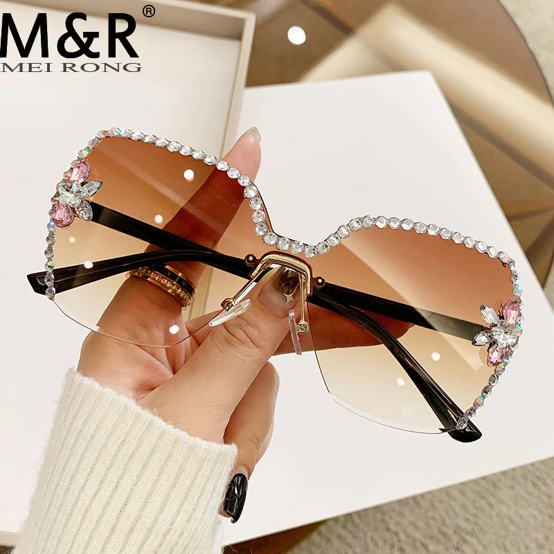 2024New Women's Borderless Square Sunglasse Fashion Diamond Inlay Gradient Glasses Outdoor Street Photography Decoration Sunnies