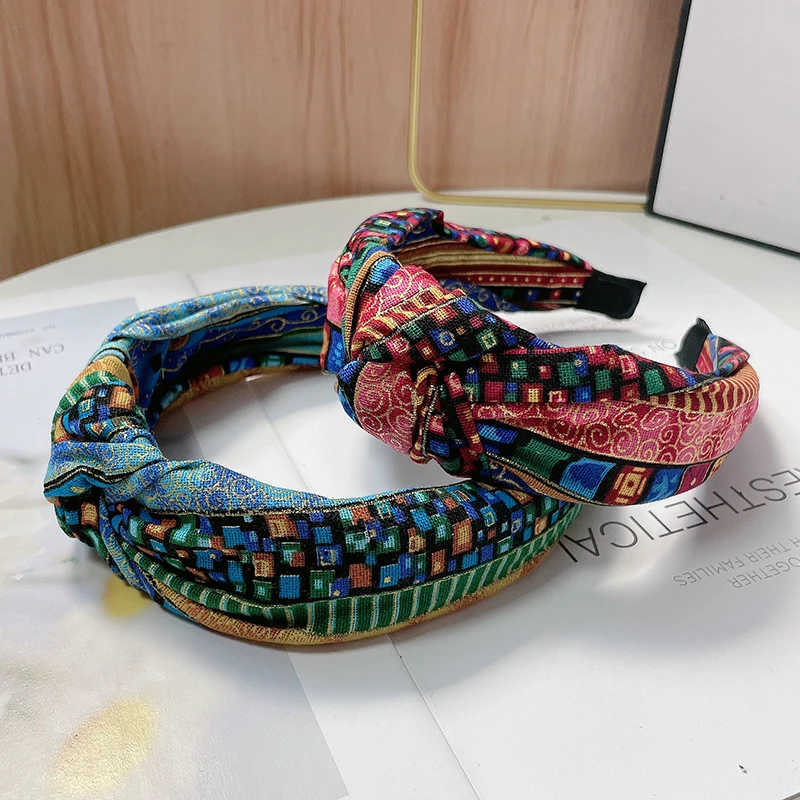 Haarband mit breitem, knoten bedrucktem Stoff im ethnischen Stil für High-End-Mode für Frauen und vielseitiges Farbkontrast-Stirnband – Detail 7