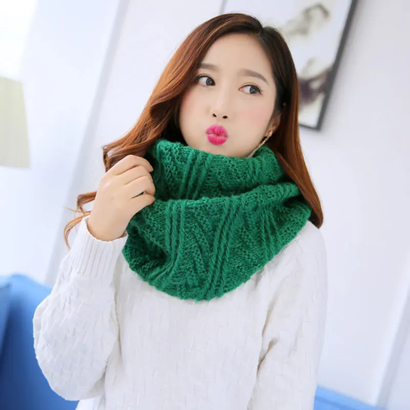 Unisex Winter Soft Chunky Knit Circle Loop Infinity Scarf Classic Fashion Neck Warmer Scarf Comfortable Soft Warm Knit Scarves