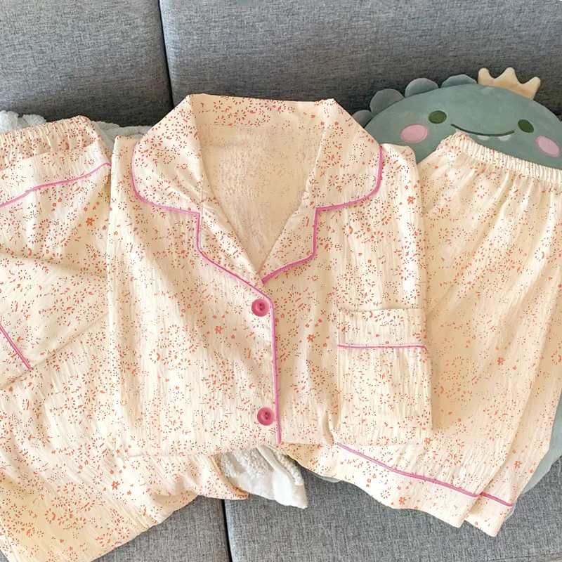 Forest-Style Sweet Floral Design Wrinkled Fabric Pajamas for Women, Summer Light Luxury Short Sleeve Three-Piece Homewear Set