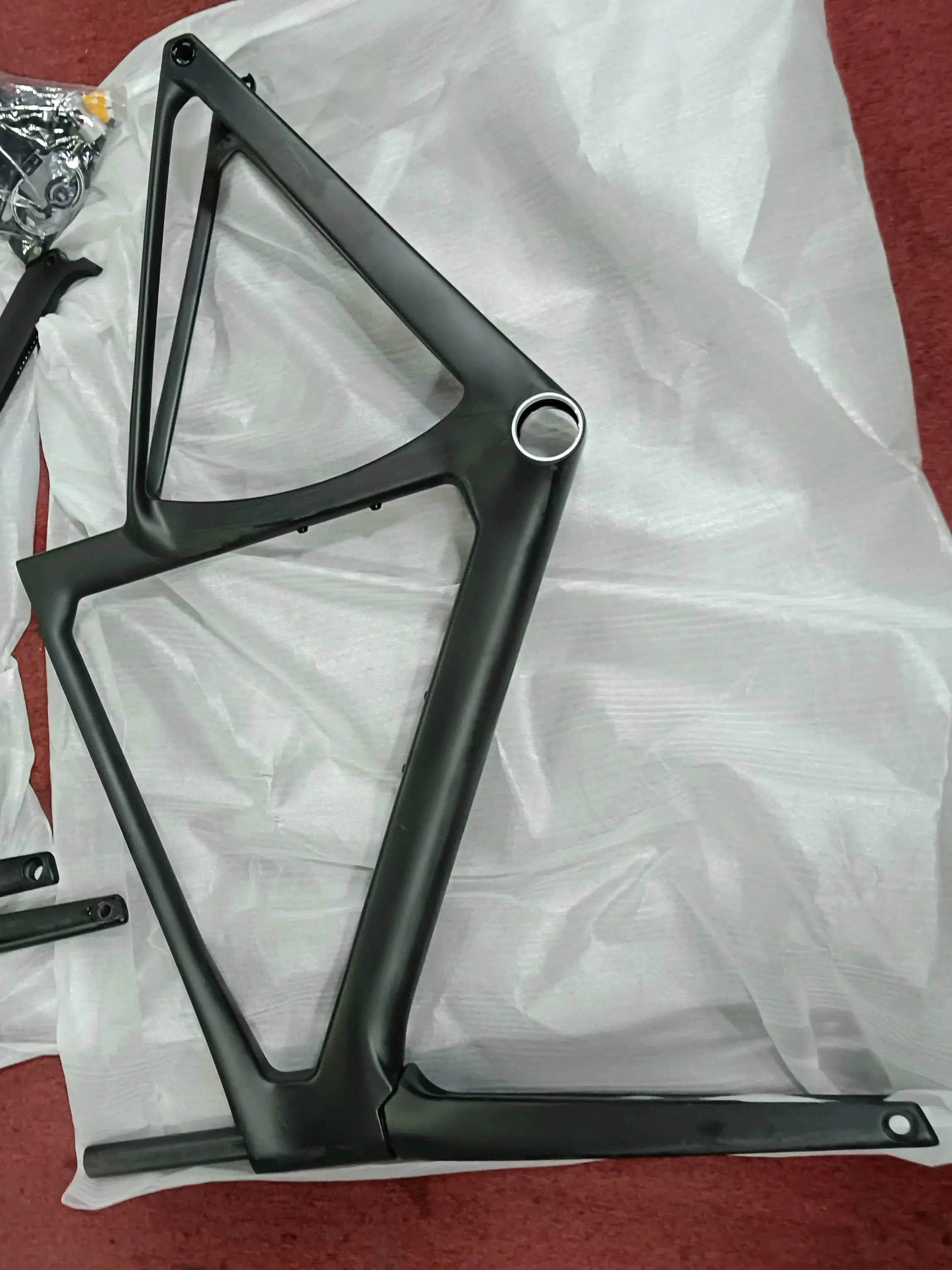 AliExpress MICROCK UCI Certification Passed BigRock windbreaker aerodynamic aeroad carbon road bike frame With two seat tubes for colors microck
