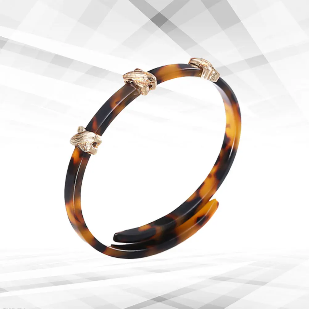 

Amber Acrylic Bangle Bracelet For Women Elegant Durable Fashion Jewelry Gift Stylish Hand Chain Accessory