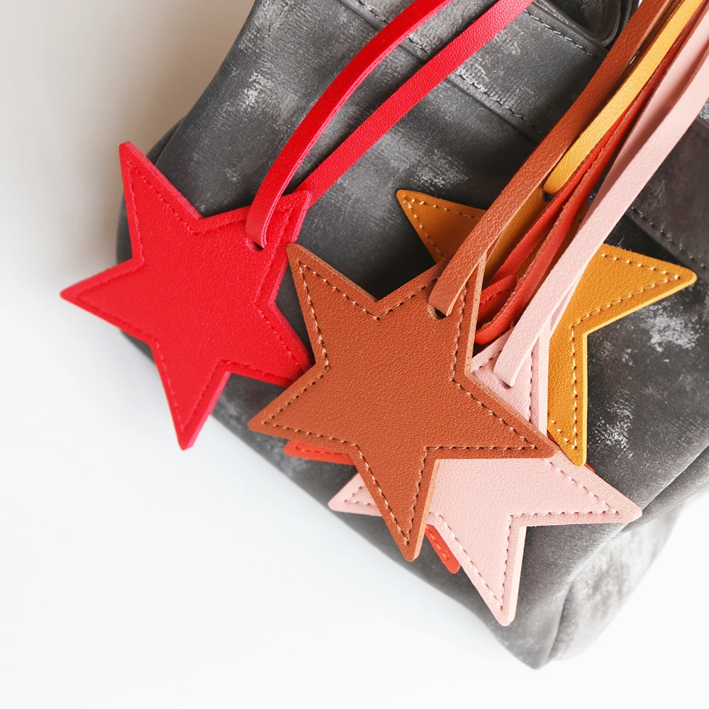 Personalisierter Handtaschenanhänger Niedlicher Stern PU-Leder Mode-Accessoires Großhandel Gravierte Initialen Reisegepäckanhänger Kreatives Geschenk – Detail 7