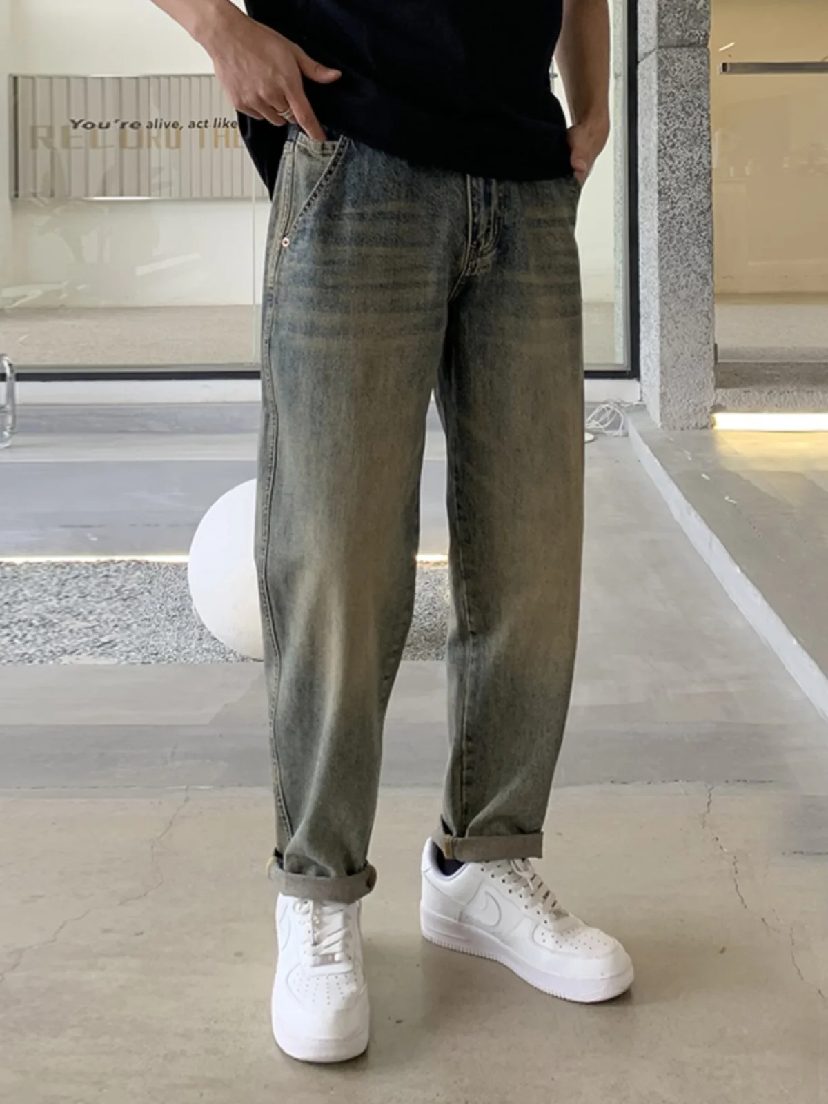 

Retro American Denim Jeans Men's Trendy Loose Straight Washed Harlan Pants Youth Casual Wear Resistant Straight Tube Trousers
