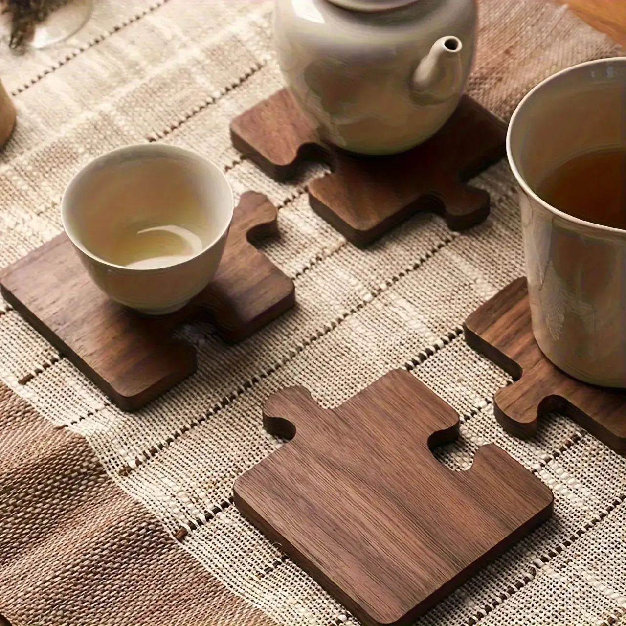 4pcs Wooden Coasters in 2D Flat Design, Featuring a Heat-Insulating Base, Suitable for Office Desks, Bars, And Home Decor.