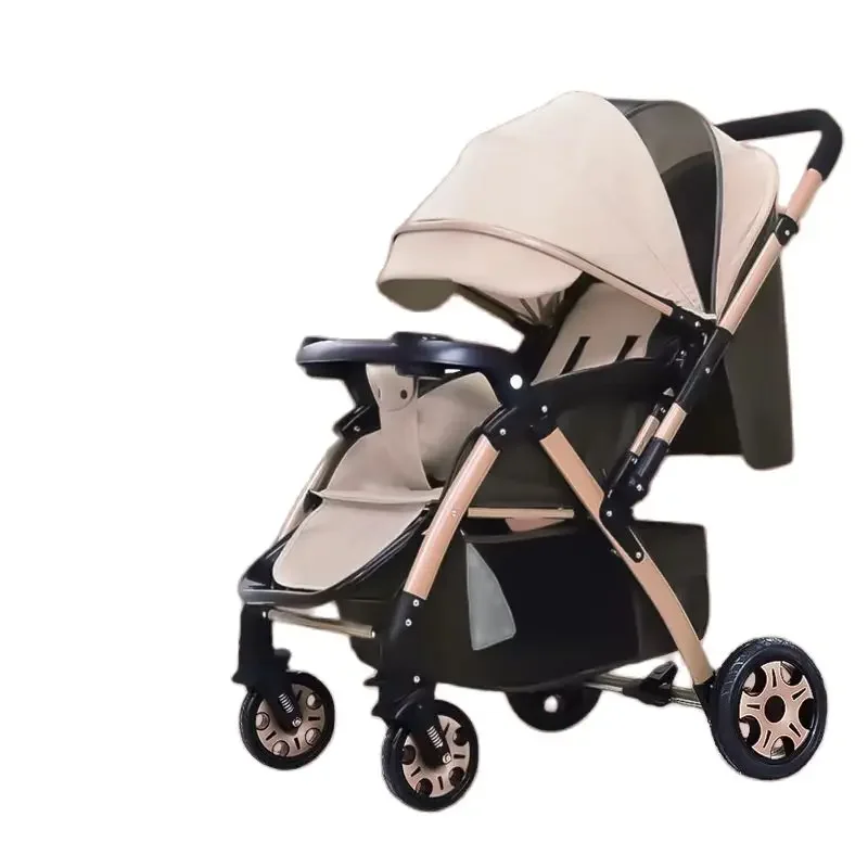 The new stroller can sit on a reclining stroller, fold a stroller for four seasons, and have a large space for children's stroll