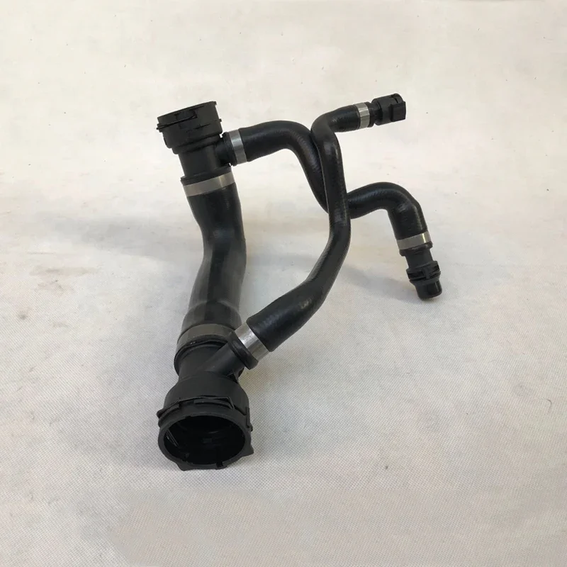 17127546064-tuyau-superieur-de-refroidissement-de-radiateur-a-t-pour-bmw-e60-e61-serie-5-525xi-525i-530i-528i-n52-2004-–-2011-17127546064