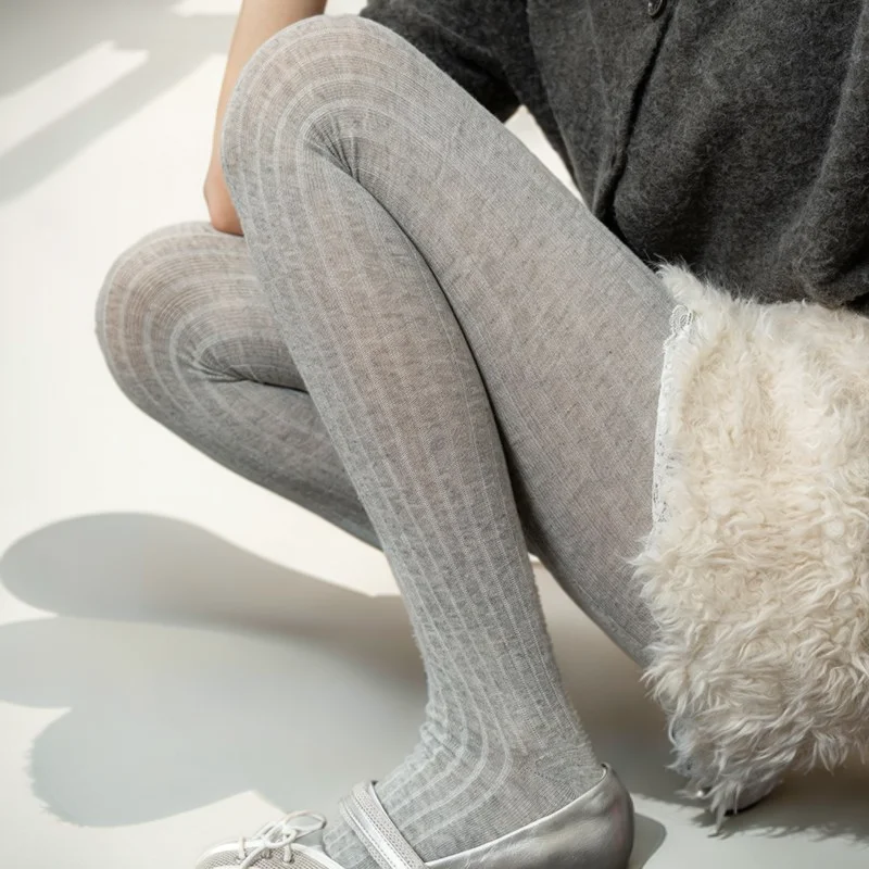 

Пышные леггинсы женские винтажные флуоресцентные ретро женские хлопковые длиной до колена кружевные брюки снизу среднего размера полые укороченные Ol