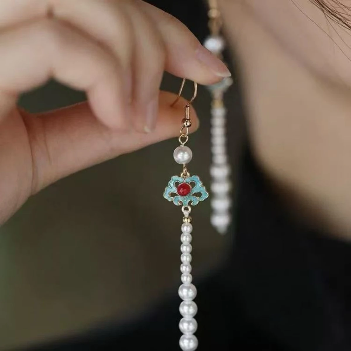 Retro Chinese Pearl Bead Earrings for Women Ancient Palace Style Jade Loop Pendant Luxury Jewelry Elegant Ethnic Ear Clip Gifts