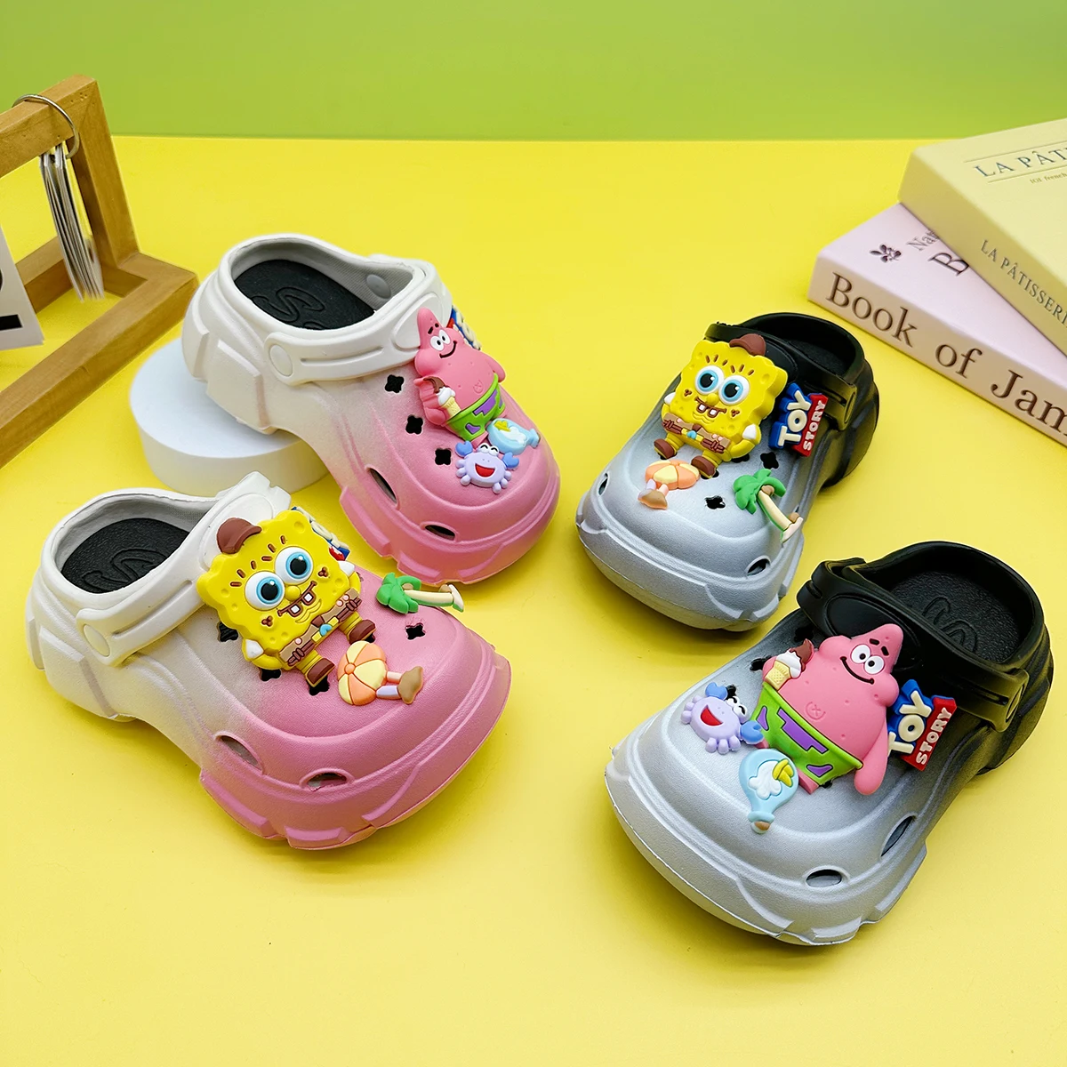 

Cute and Versatile Family Slippers for Boys and Girls, New Cartoon Eva Clogs, Soft-Soled Non-Slip Toe-Cap Sandals 606