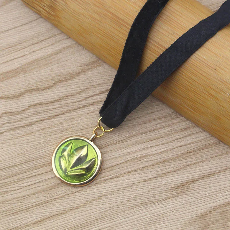 Collar de Anna de moda, Cosplay de Anime de cuento de hadas, gargantilla de princesa Arendell para niña, tela de terciopelo negro, regalos de suerte