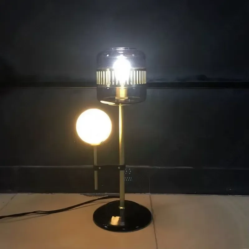 Nordic Style Desk Lamp Modern Minimalist Table Light for Bedroom Study Loft Industrial Design Reading Lamp Adjustable Head