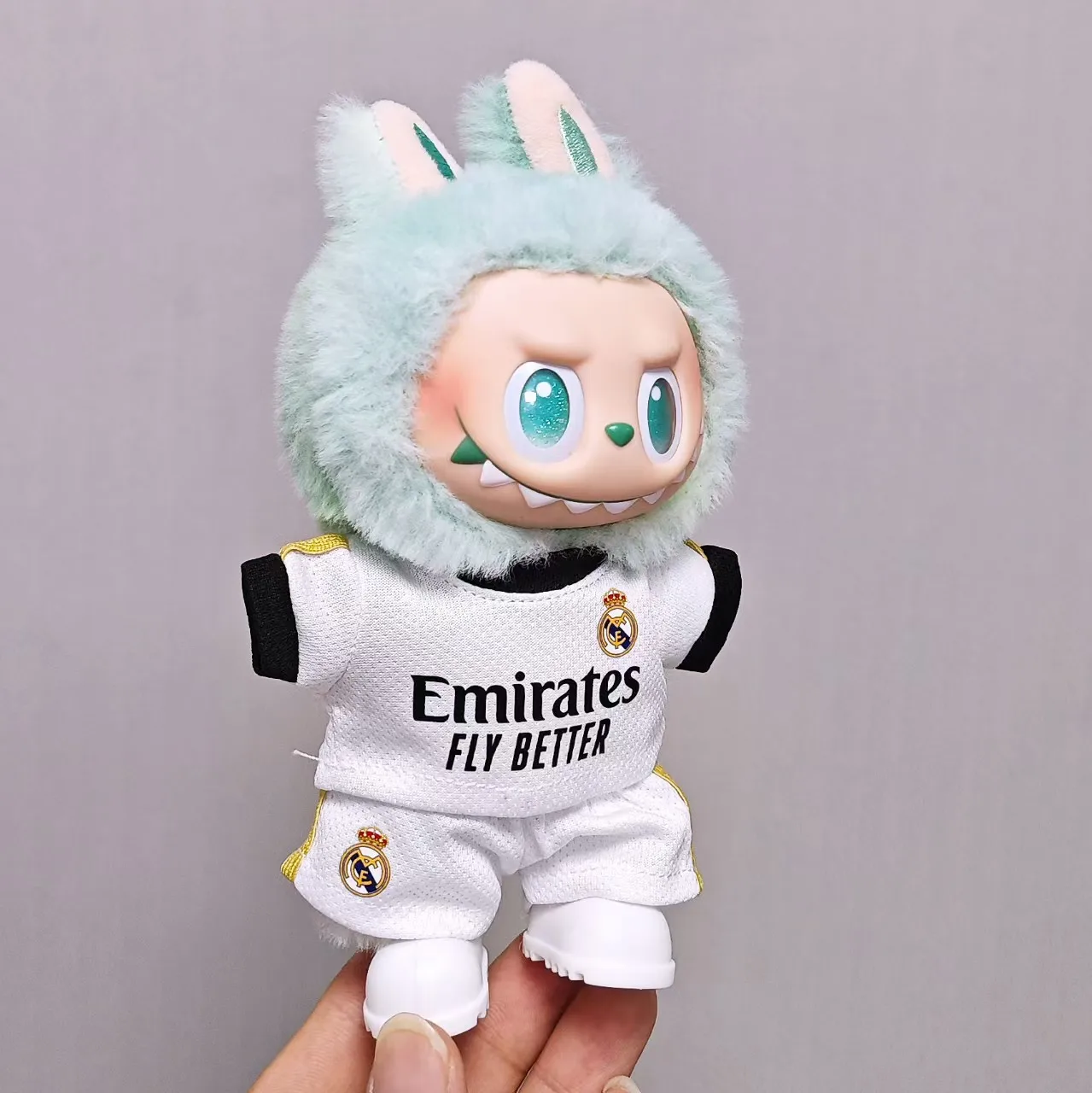 For Labubu Select Doll Clothing 15cm - 17cm Football Jersey and Shoes 3-piece Set Labubu Universal Clothing - Image 3