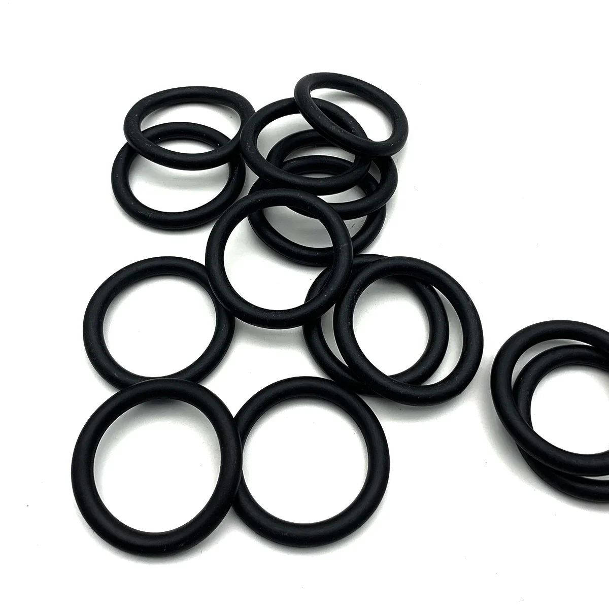 20 Pieces of NBR O-ring CS 2.4mm High Toughness Black Sealing Ring, Aging Resistance, Tear Resistance and Deformation Resistance