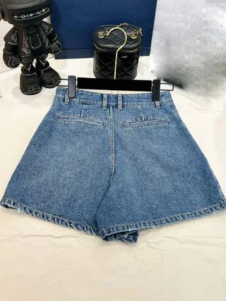 2024 Women's Clothing high waist metal buckle denim shorts Spring Summer New 409