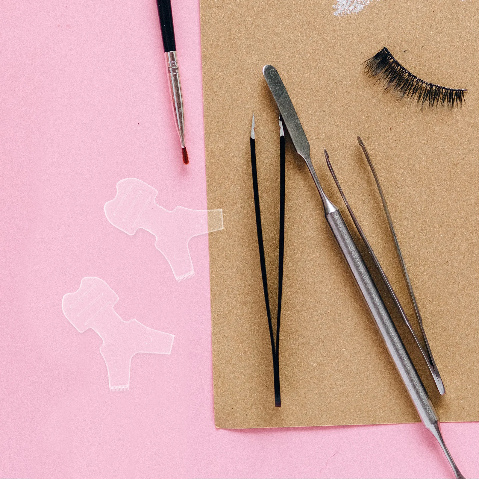 

50Pcs Lash Lift Tool Silicone Eyelash Applicator Comb for Lash Perm Curling Extension Makeup Tool Pink