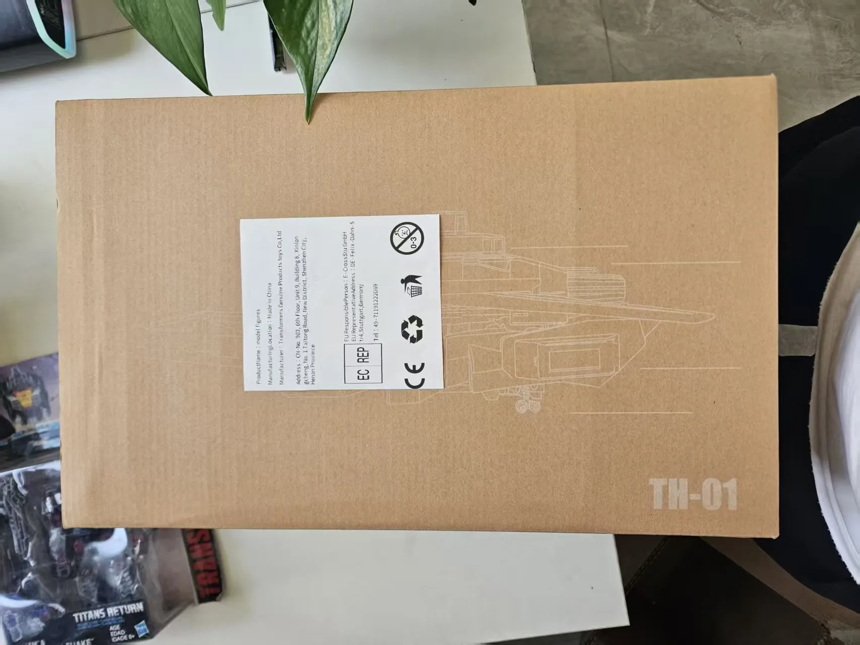 

В наличии: Трансформер Age of the Primes Blast Off G1 Studio, фигурка-меха в виде насекомого, аниме-робот-трансформер, модель-игрушка