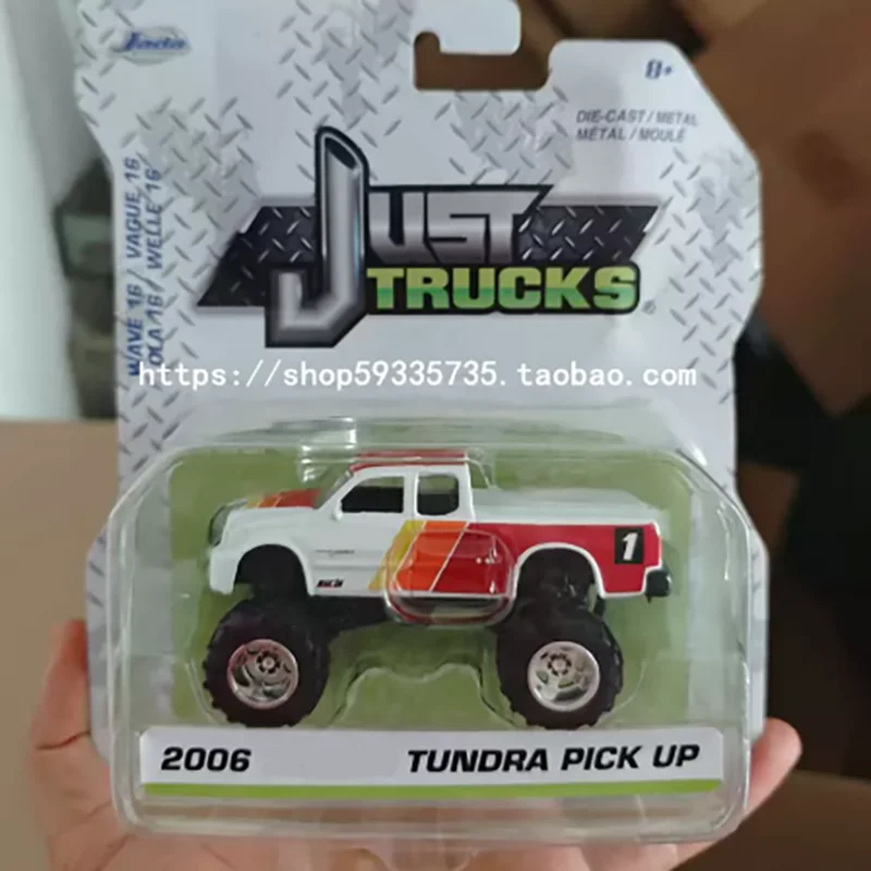 

(Дефекты покраски) Коллекционная модель пикапа Jada 1:64, американский Tundra 2006 года, из сплава, для взрослых, игрушка, украшение, сувенир