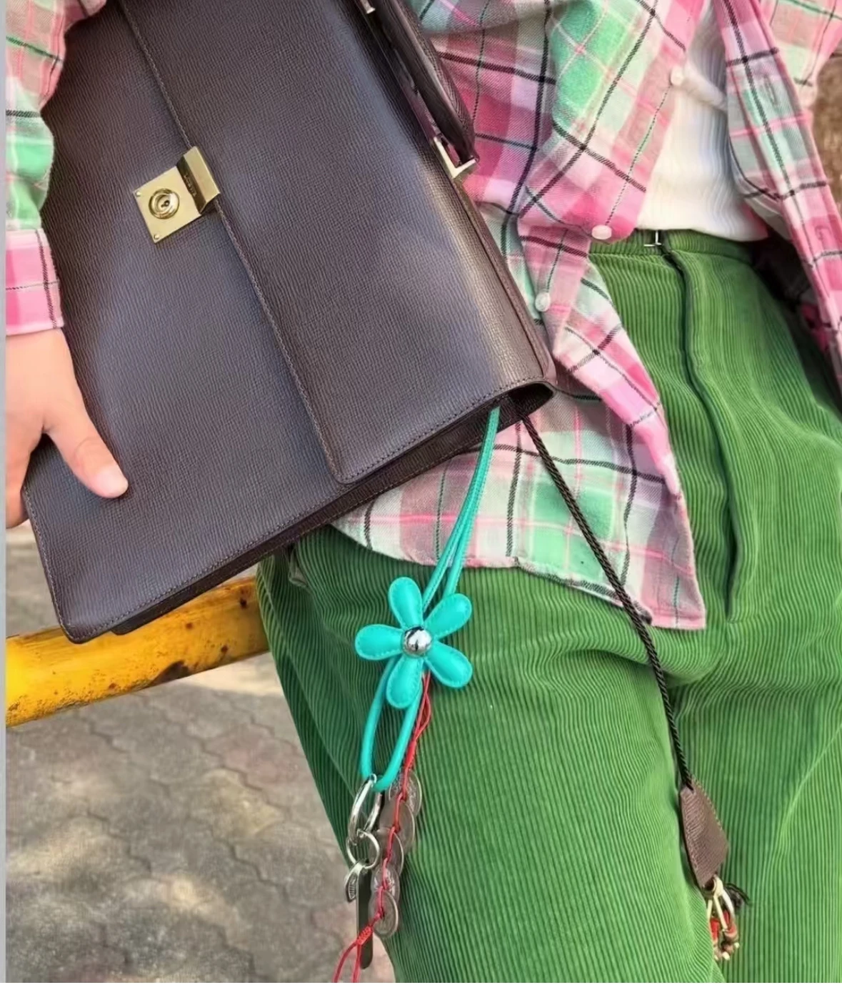 

Green flower pendant,, versatile bag accessories, hanging ornaments, small flower ties, accessories