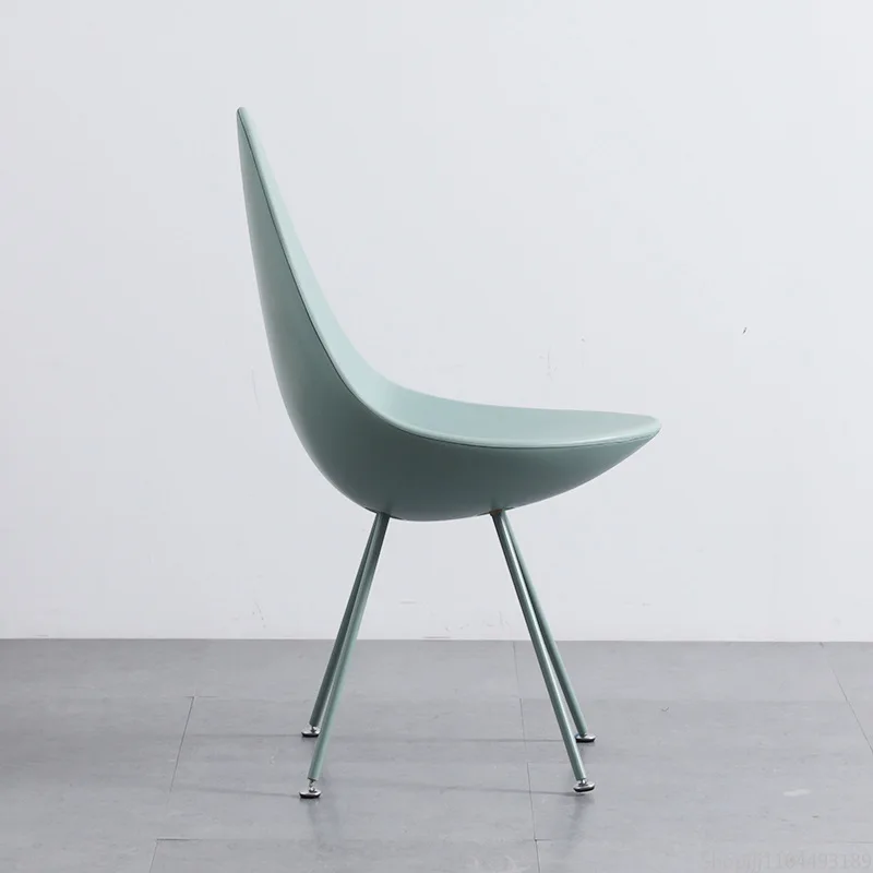 Nordic Plastic Dining Chairs Designer Furniture Bedroom Vanity Chair Muebles Chairs Living Room Metal and PP Plastic Materials