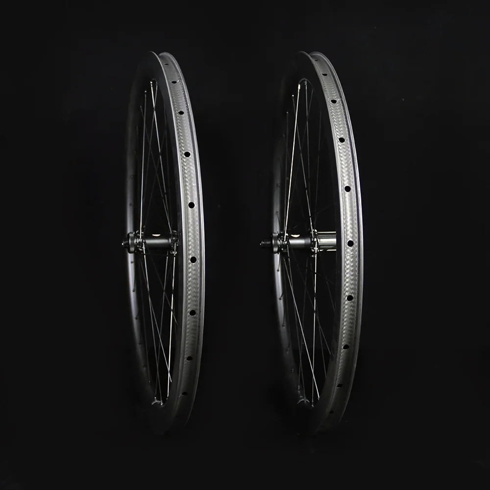 Gravel Carbon Wheelset Disc Brake 700C Center Lock 25/32mm Width Tubeless Bike Wheelset 36T Ratchet Carbon Rim Road Racing Wheel