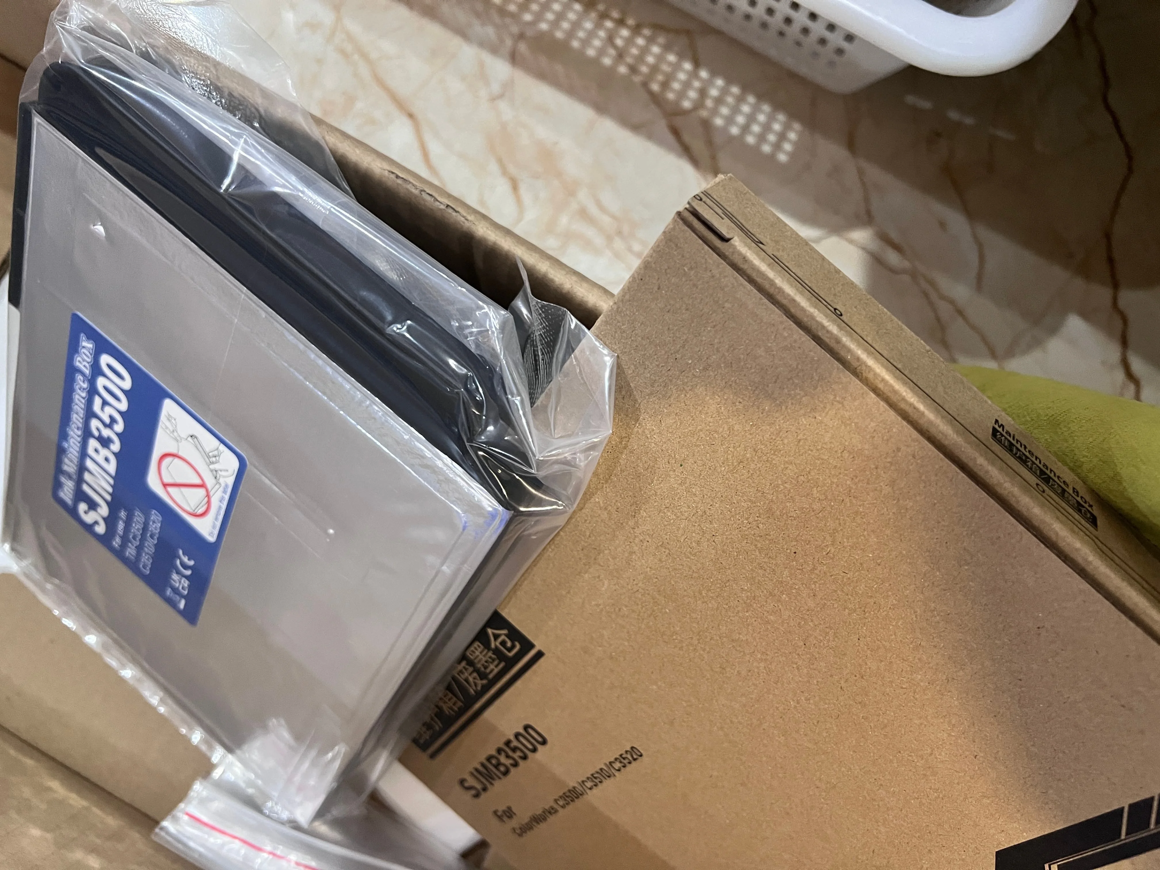 

1X SJMB3500 C33S020580 Коробка для обслуживания EPSON ColorWorks C3500 C3510 C3520