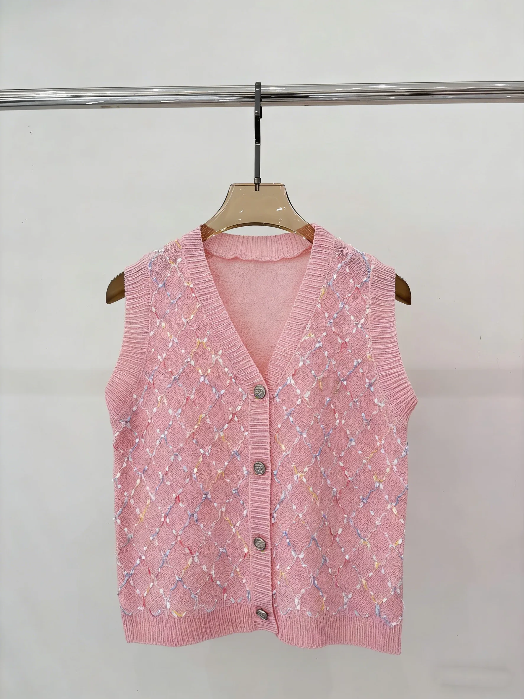 

High-Quality Fashionable Pink Wool Knitted Ladies Sleeveless Top Women's Quality Style Comfortable Fit Casual Wear