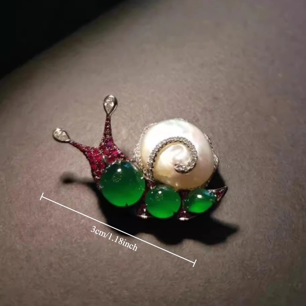 Natural Jade Snail Brooch Pearl Ruby Inlaid Pin Workplace Commuting Suit Coat Temperament Pins decoration Accessories