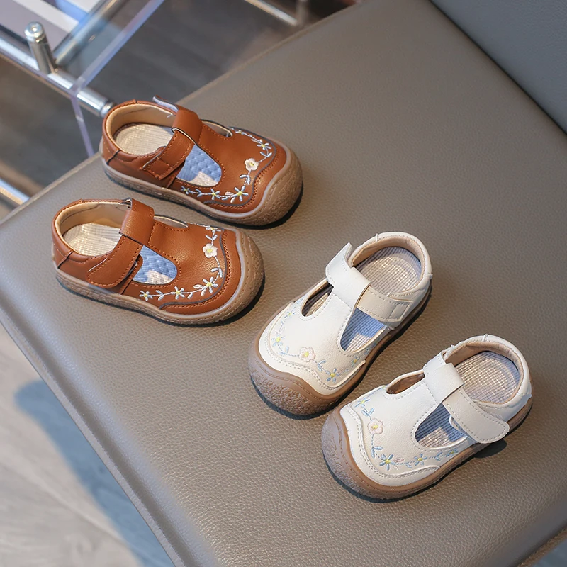 Girls Baby Small Leather Shoes 0-6 Years Old Brown Flowers Embroidery Girls Walking Shoes Non-slip Children Baby Single Shoes