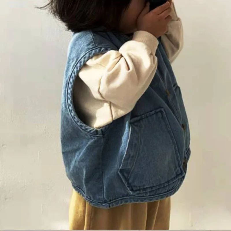 2024 New Baby Sleeveless Denim Vest Casual Kids Vest Jacket Loose Boys Pocket Vest Coat Autumn Fashion Girls Denim Vest Clothes