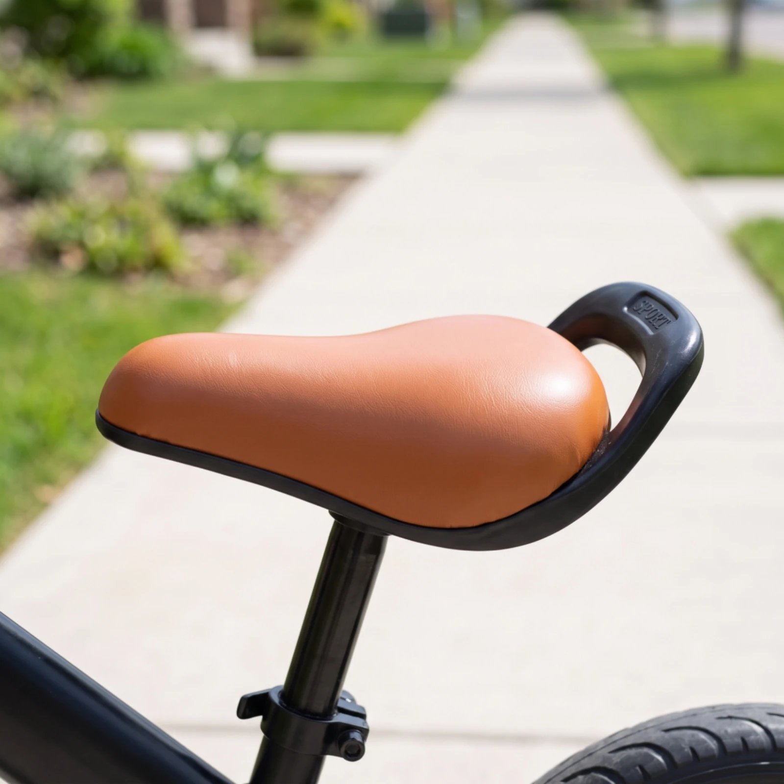 Children's Cycle Saddle Padded Bike Seat with Handle Balance Bike Saddle Contoured Seat Cushion Leather-Like for Children