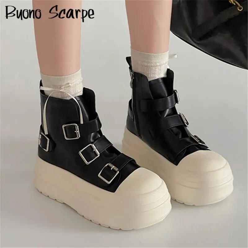 

2025 г. Женские кроссовки в западном стиле с пряжкой и круглым носком на толстой подошве на платформе и массивном каблуке, модные повседневные туфли на молнии с высоким берцем в стиле панк