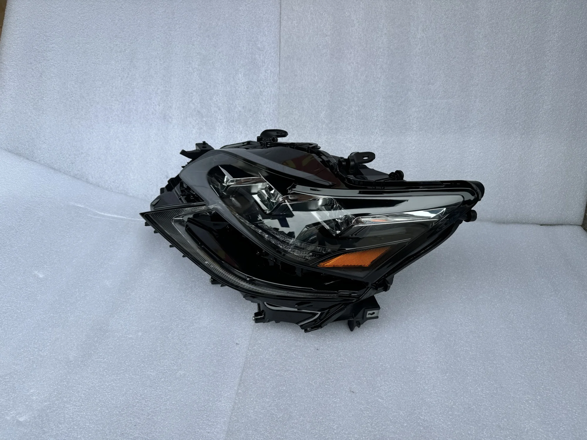 

High Quality Headlights Suitable For Lexus GS LED Headlights 2016 Factory Direct Sales GS350 GS Three Lens LED Headlights