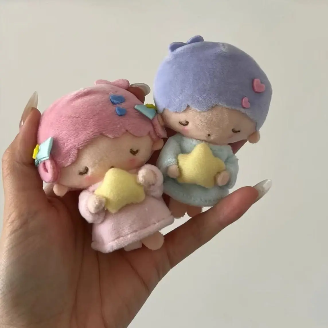 Sanrio Little Twin Stars Closed Eye Sleep Modeling Handheld Little Star Plush Toy Desktop Ornament Collect Doll Birthday Gift