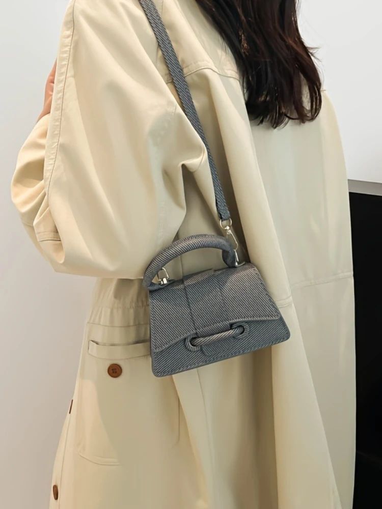 Damen Mode Geflochtene Mini-Handtasche, Elegante Strukturierte Umhängetasche mit Obergriff und Verstellbarem Riemen für Täglichen Vielseitigen Gebrauch – Detail 7