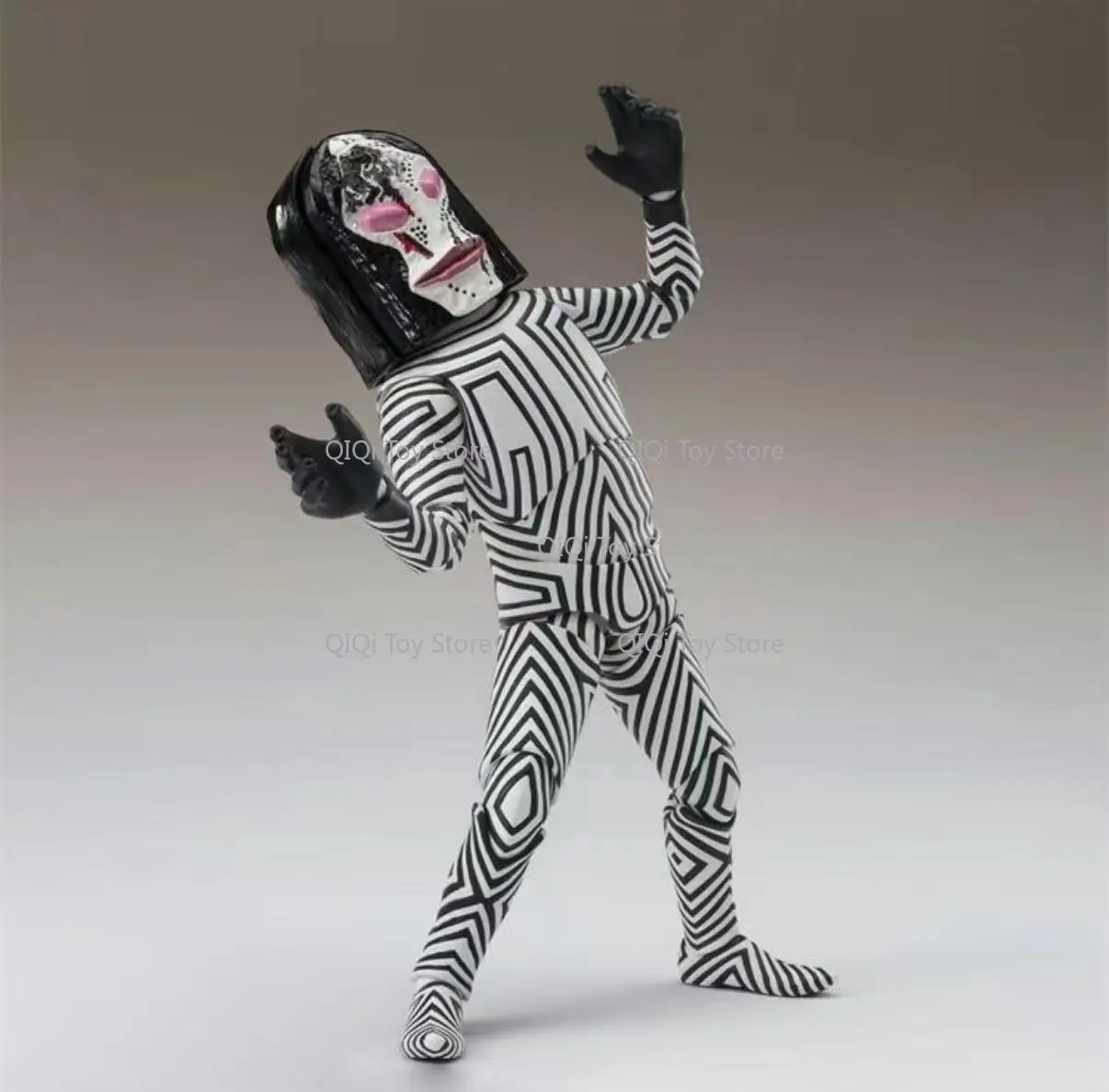 

Spot Bandai pb limited shf Dada Star First Generation Ultraman Three-sided Weird Dada Hand-made Model
