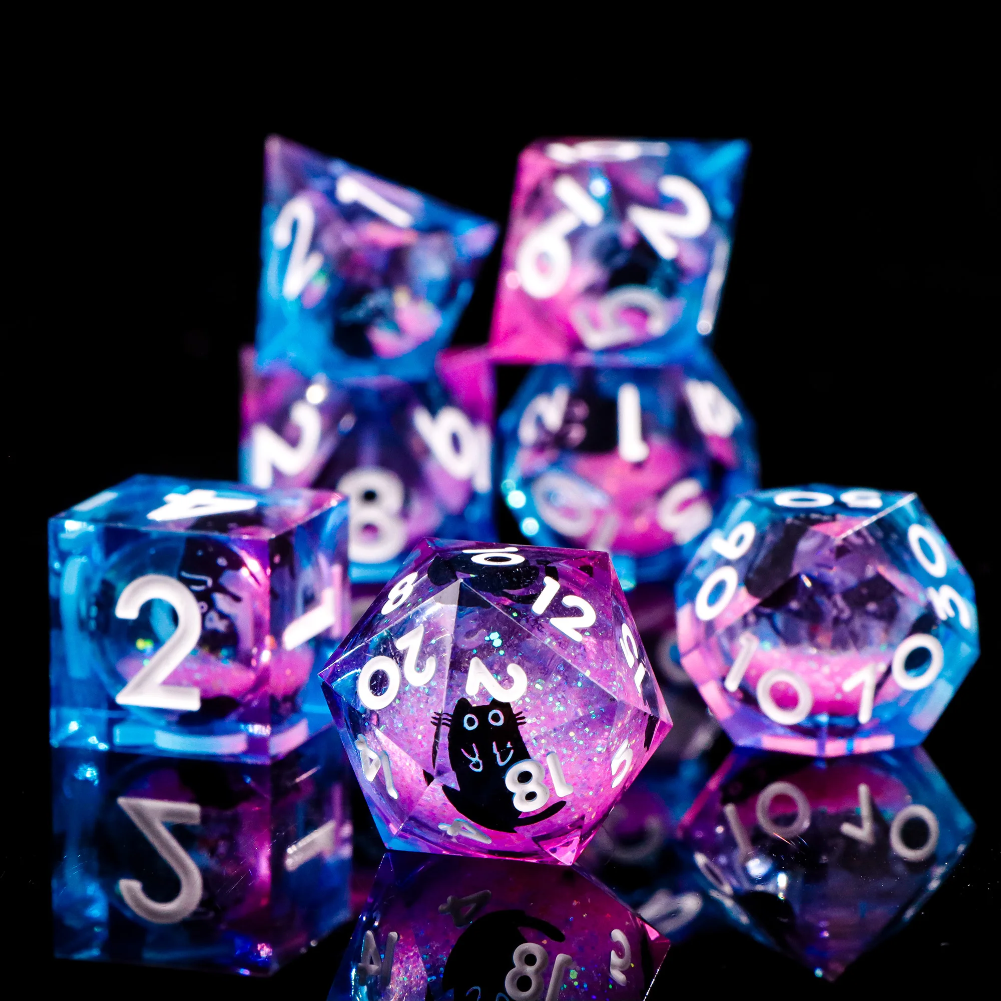 

Cat Liquid Core DND Dice Set - 7 Pcs Sharp Edge Resin Polyhedralsuitable for Dungeons and Dragons Roleplaying Games