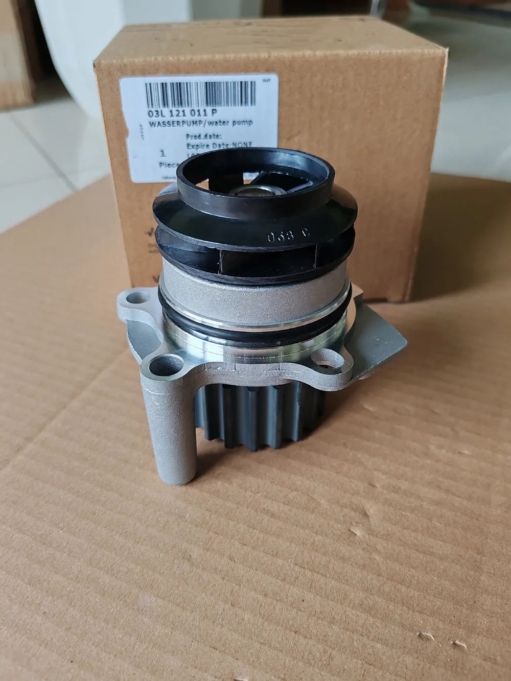 Genuine NEW Water pump oem for Audi Seat VW 1.6 2.0 TDI 538006010 03L121011 03L121011P 03L121011C 03L121011CX 03L121031C