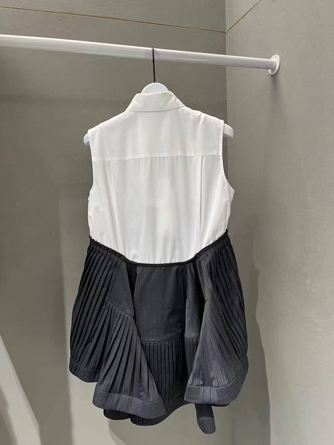 FogSacai Japanese Sle ex Vintage Contrast Design Denim Spring Summer No Sve Folds Loose Ne irt Top for Women Cotton