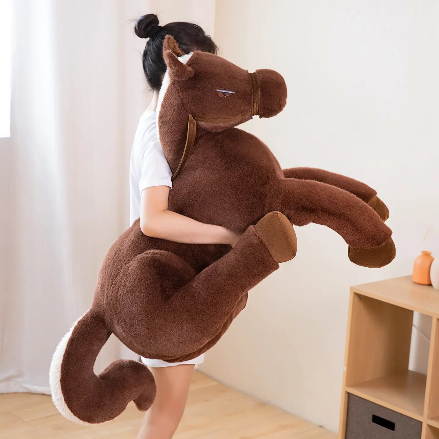 

Большой размер, крутая черная подушка с лошадью, классические лошади, плюшевая игрушка, диванная подушка, спальный компаньон, кукла, домашний декор, подарок для мальчика