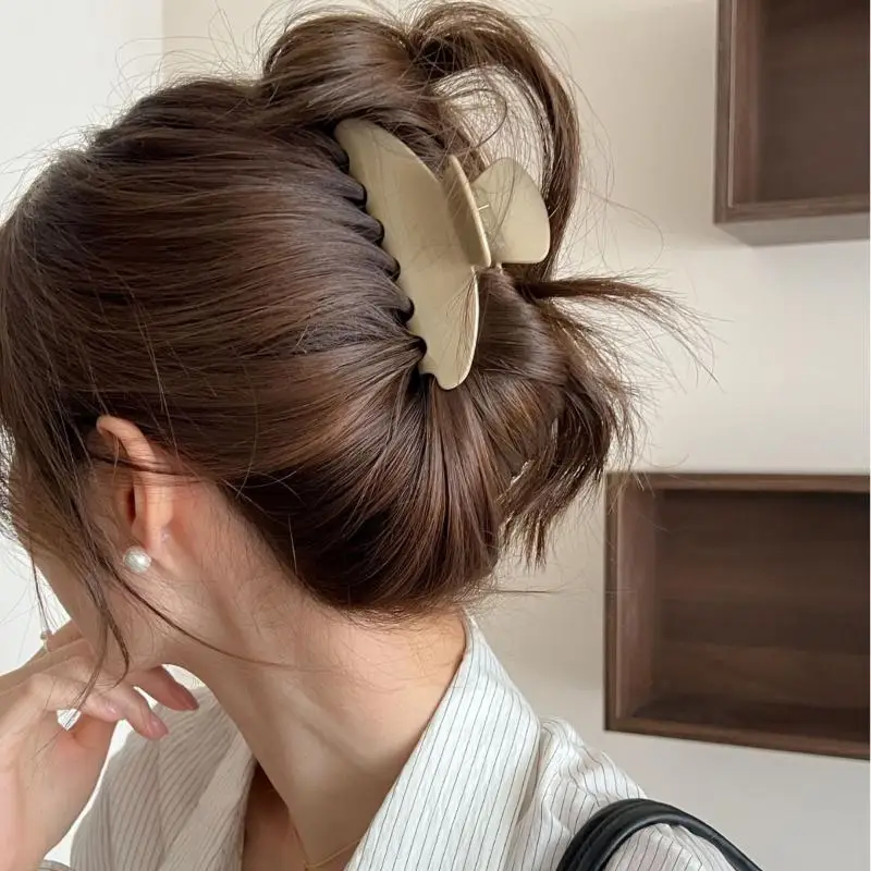 Retro Korean Large Shark Hair Claw Acetate Crab Hair Clips Simple Fashion Hairpin for Women Thanksgiving Gift for Friends