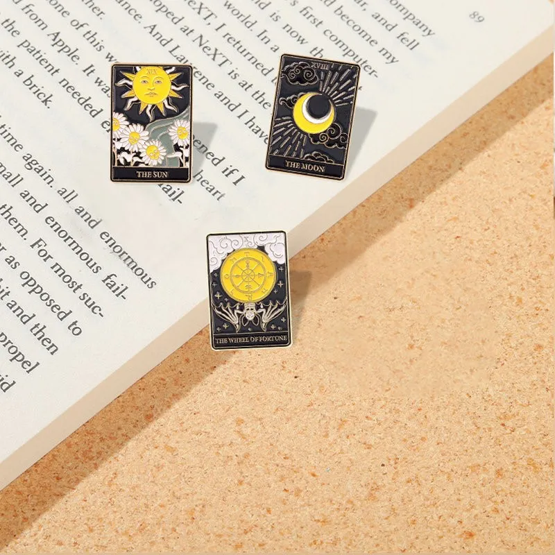 Tarot Enamel Pins Custom Sun Moon Stars Gothic Skeleton Lover Brooches Lapel Badges Bag Punk Dark Witch Jewelry Gift for Kids