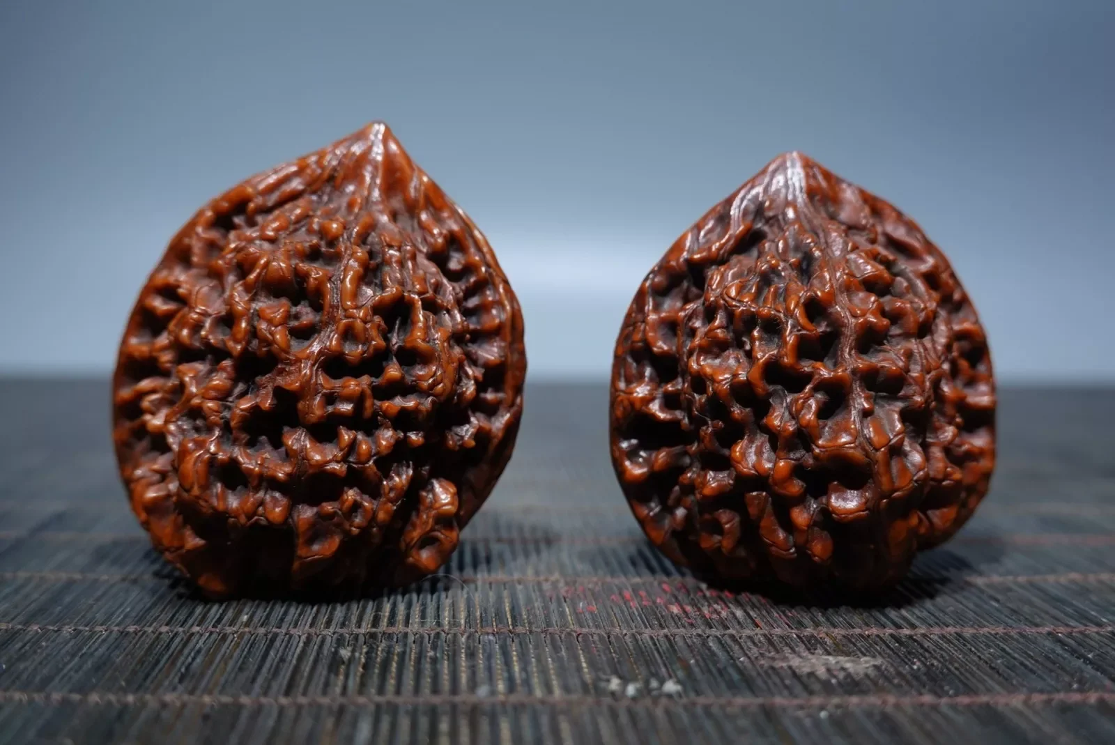 Pair of Match Chinese WenWan Walnut Hand Massage 40×40×40mm